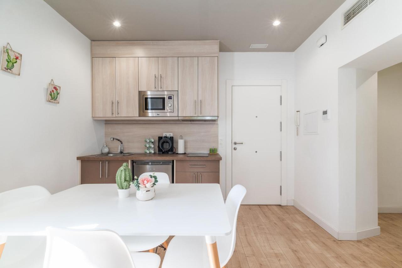 Moderno Apartamento En Centro De Гранада Экстерьер фото