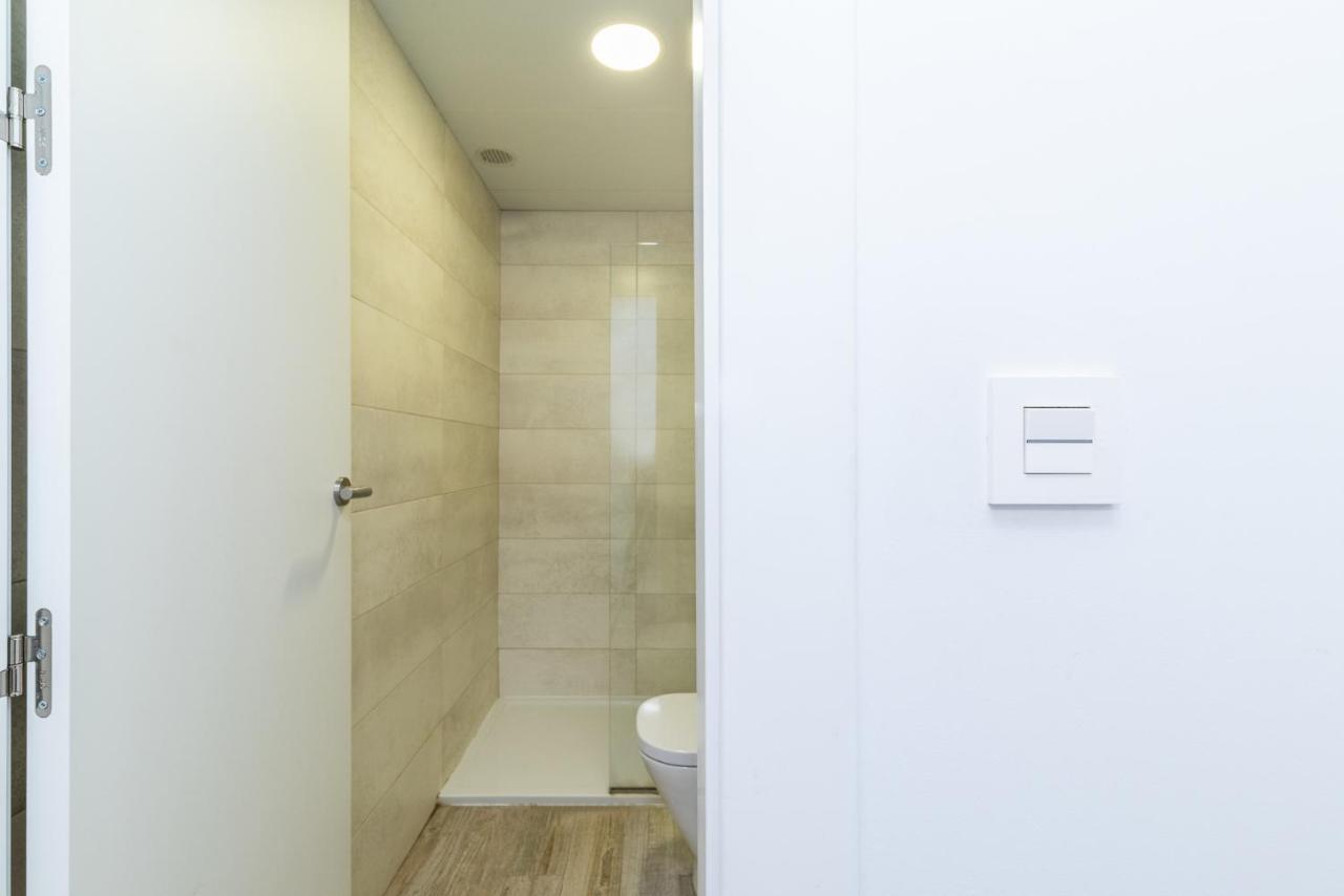 Moderno Apartamento En Centro De Гранада Экстерьер фото